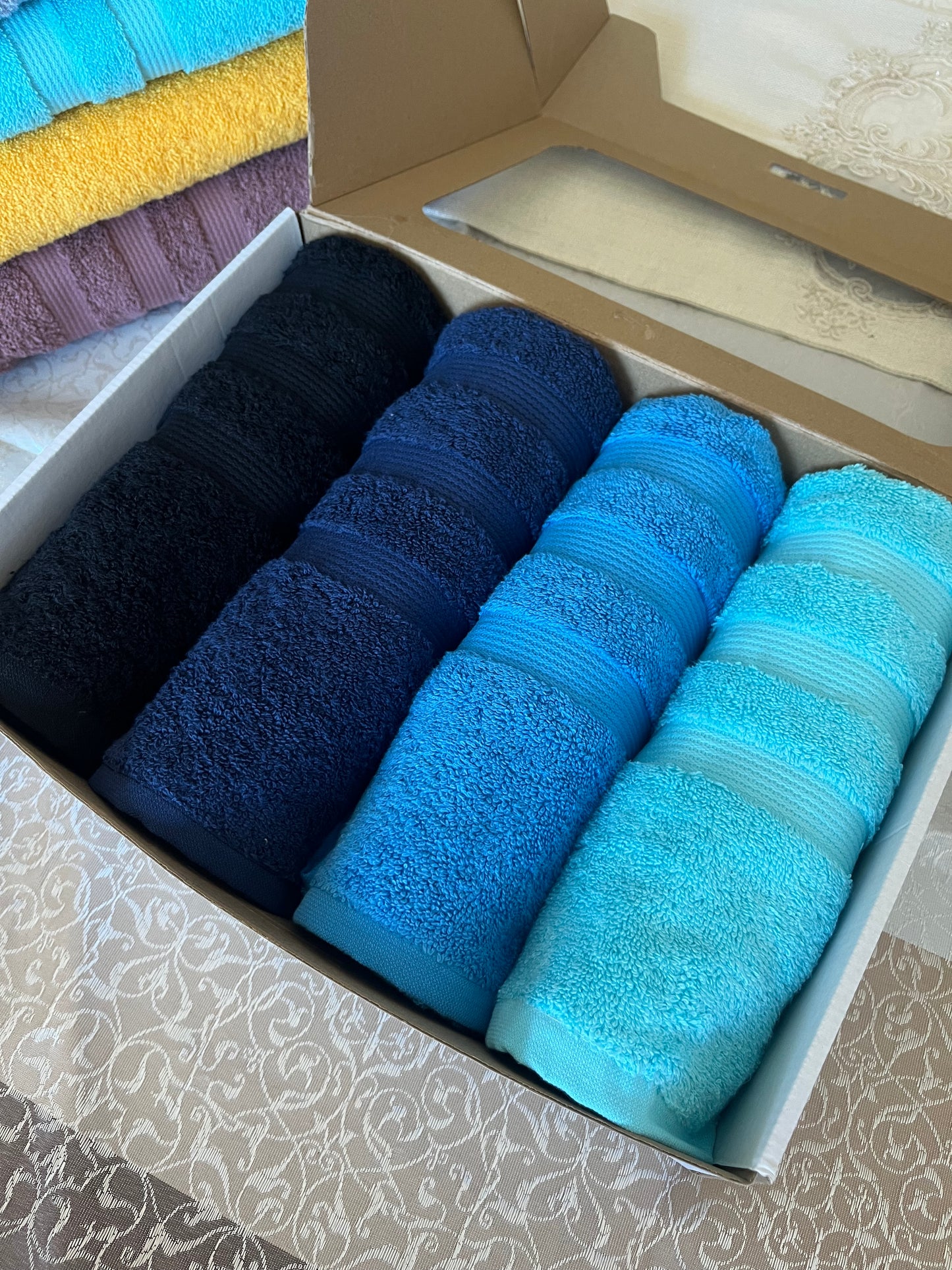 Pack serviettes visage 4 pièces qualitée ULTRAS SUPERIEUR