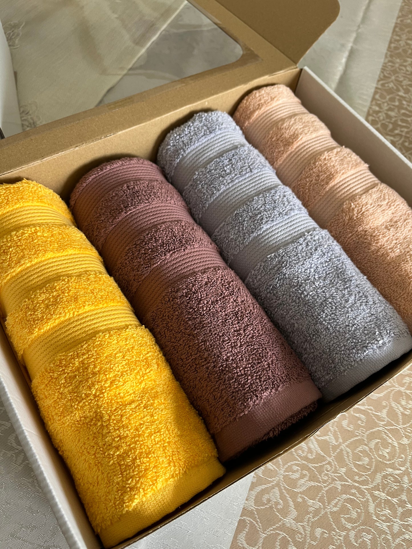 Pack serviettes visage 4 pièces qualitée ULTRAS SUPERIEUR