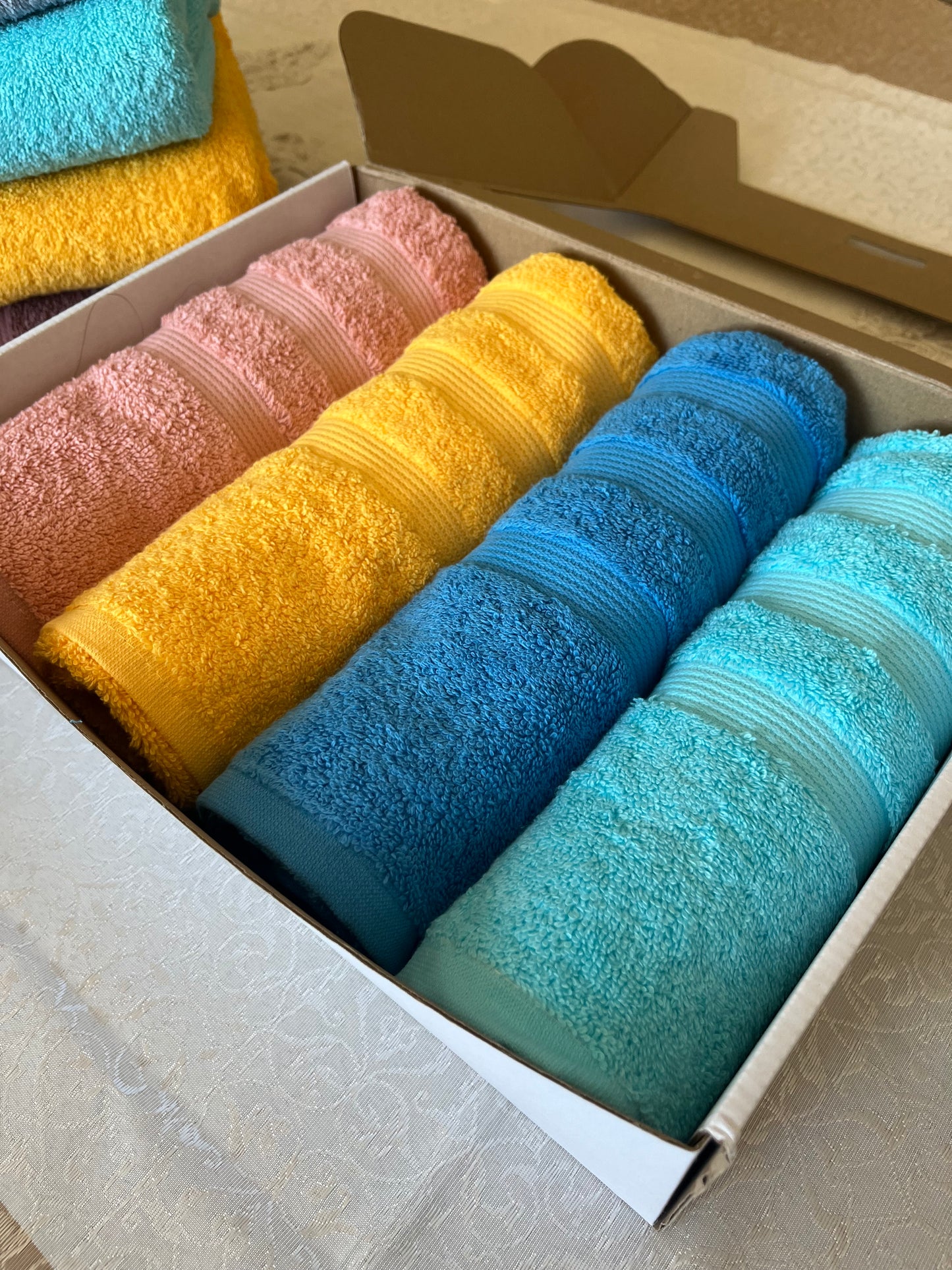 Pack serviettes visage 4 pièces qualitée ULTRAS SUPERIEUR