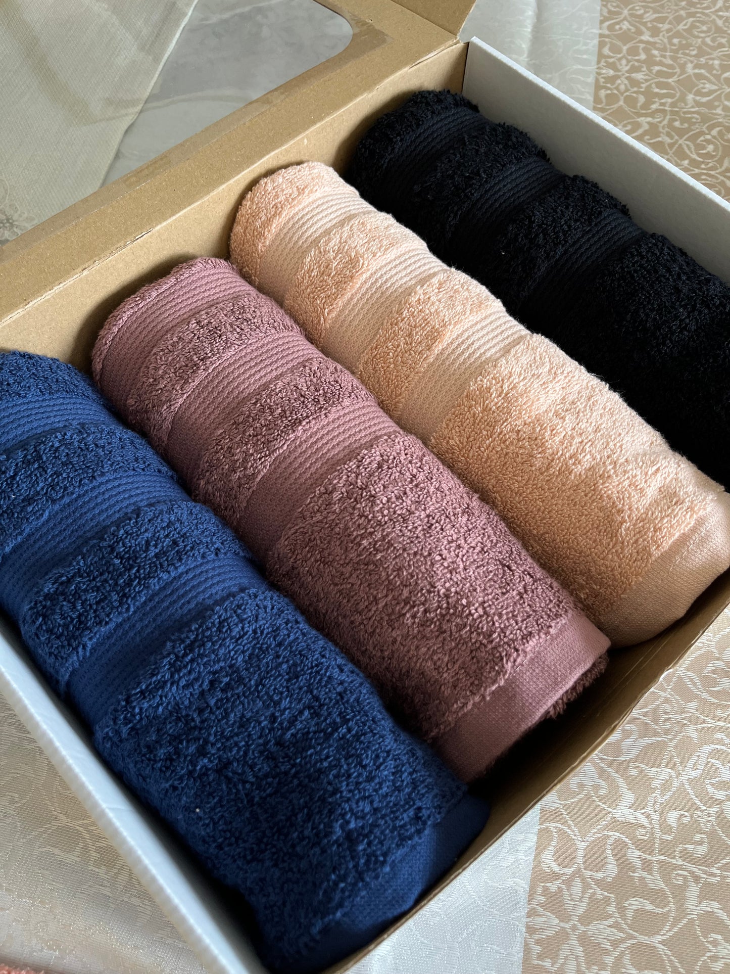 Pack serviettes visage 4 pièces qualitée ULTRAS SUPERIEUR